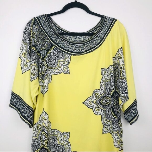 Addition ELLE Plus Size black & yellow  floral scoop neck blouse 1X - Picture 5 of 16